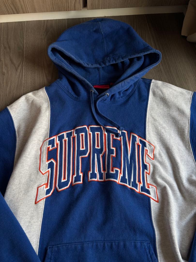 Supreme Arc Logo パーカー