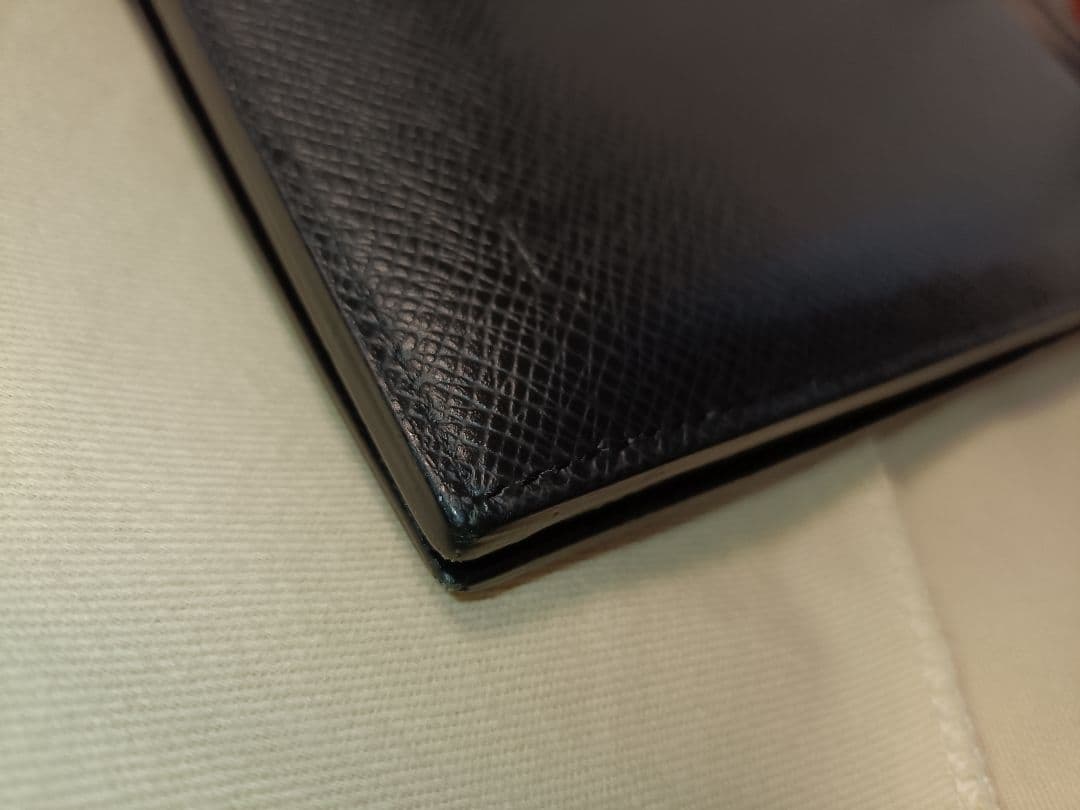 LOUIS VUITTON TAIGA ポルトフォイユアレクサンドルNM 長財布