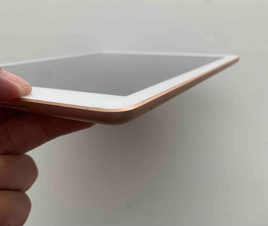 iPad 6世代 128GB Wi-Fi + Cellular ゴールド