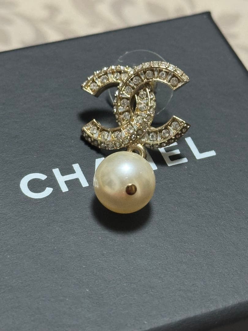 正規品☆定番シャネルピアス 片耳 ココマークパールラインストーン 美品 本物