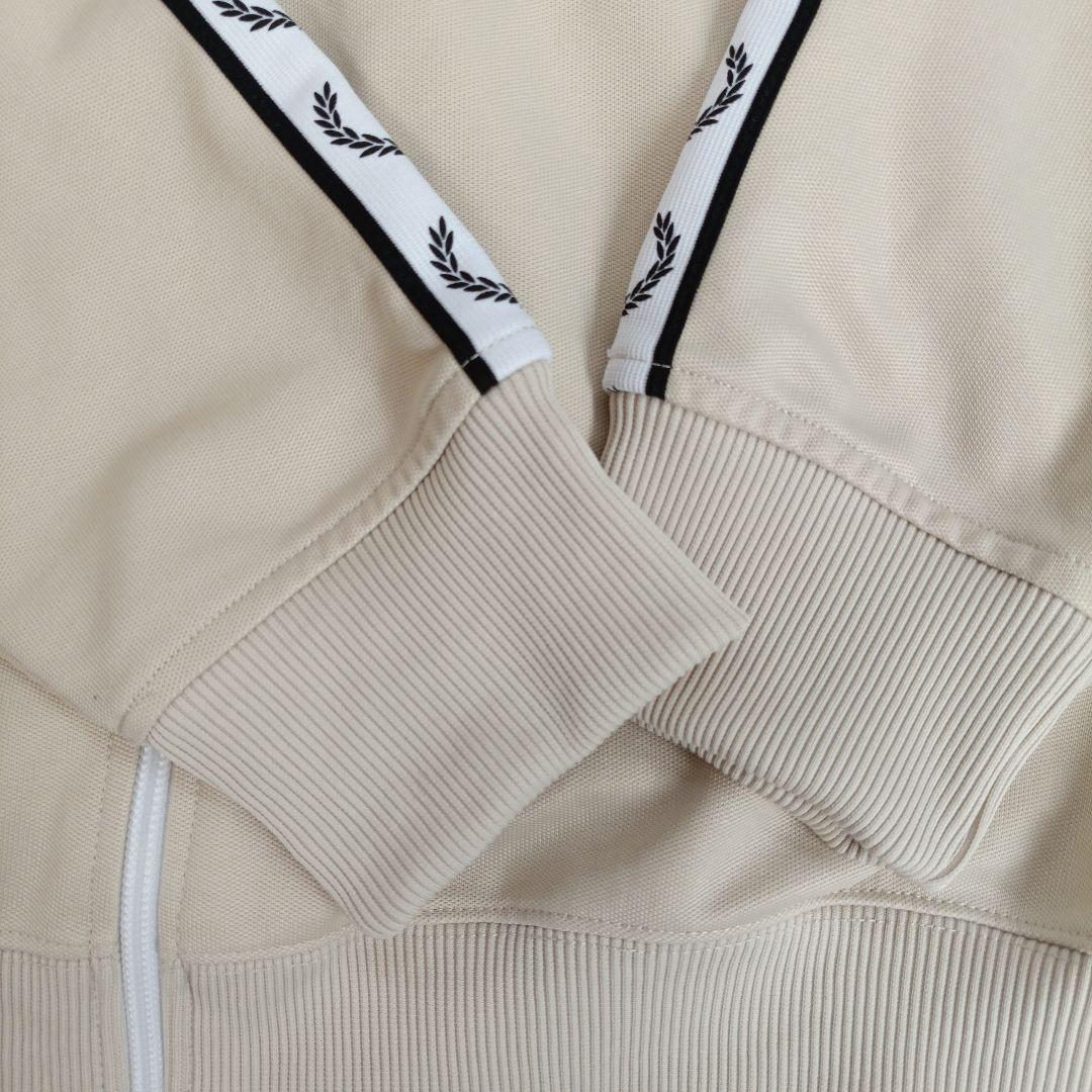 FRED PERRY トラックジャケット