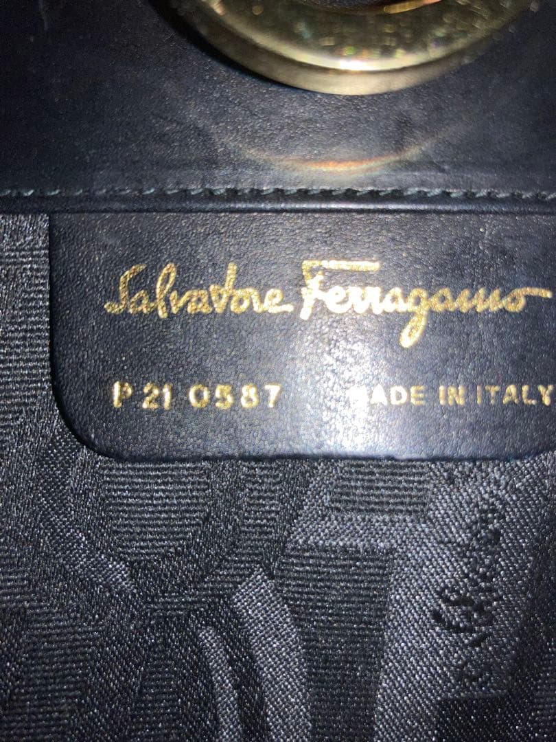 Salvatore Ferragamo 黒 バッグ　2Way
