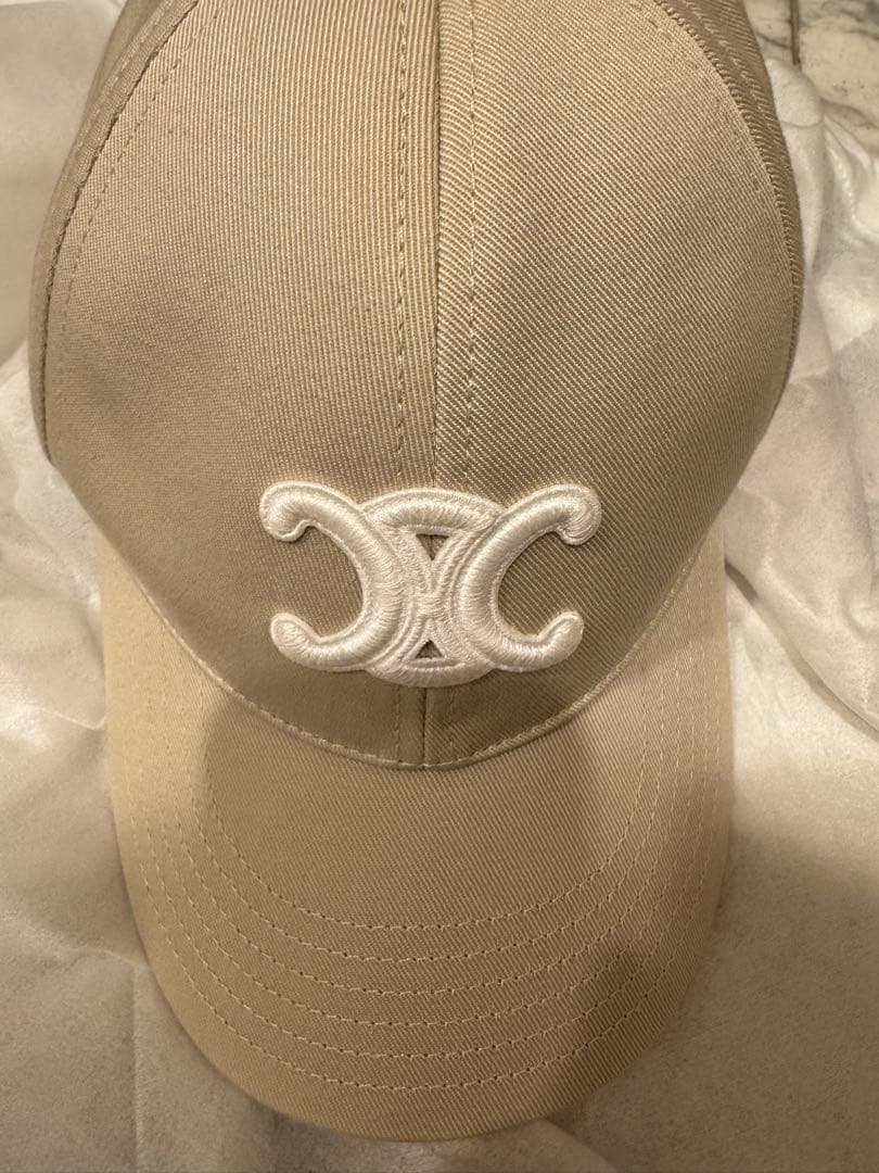 【美品・CELINEベージュキャップ・今夏購入】コットン・刺繍ロゴキャップ L