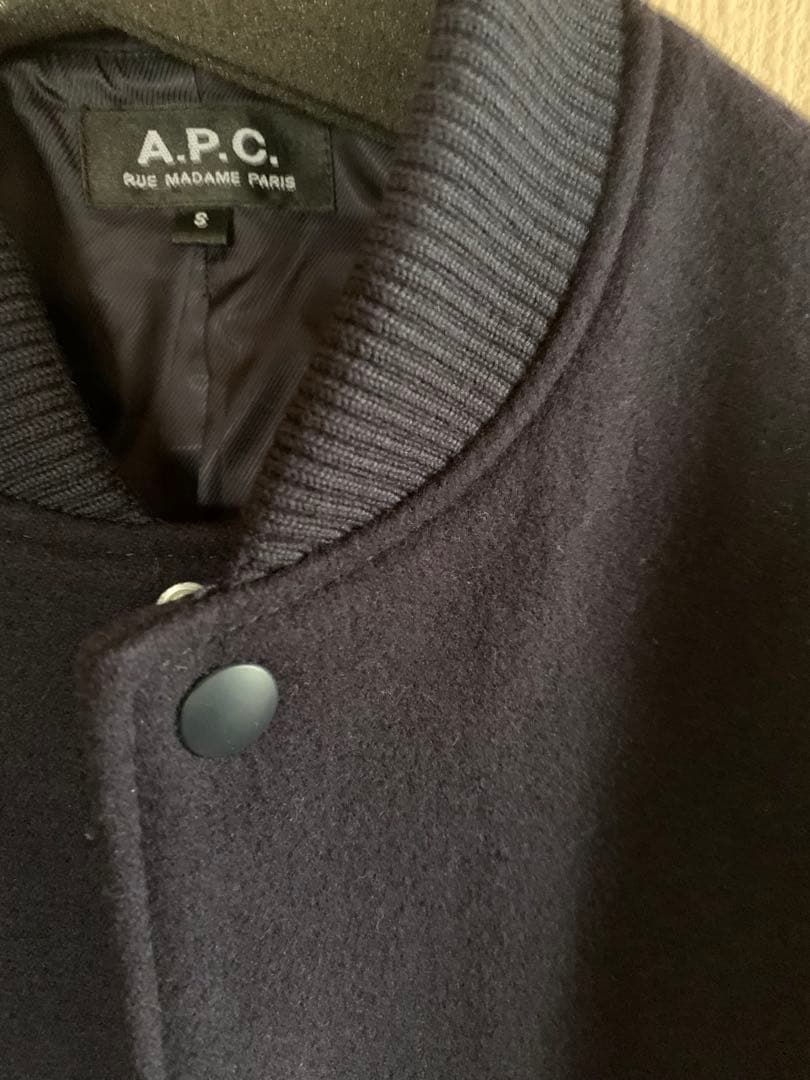 A.P.C アーペーセー スタジャン S ネイビー×ブラックレザー 黒紺