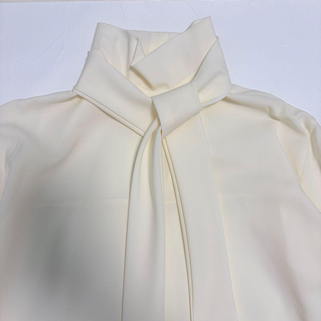 トップス UJOH Bow Tie Shirt Vanilla