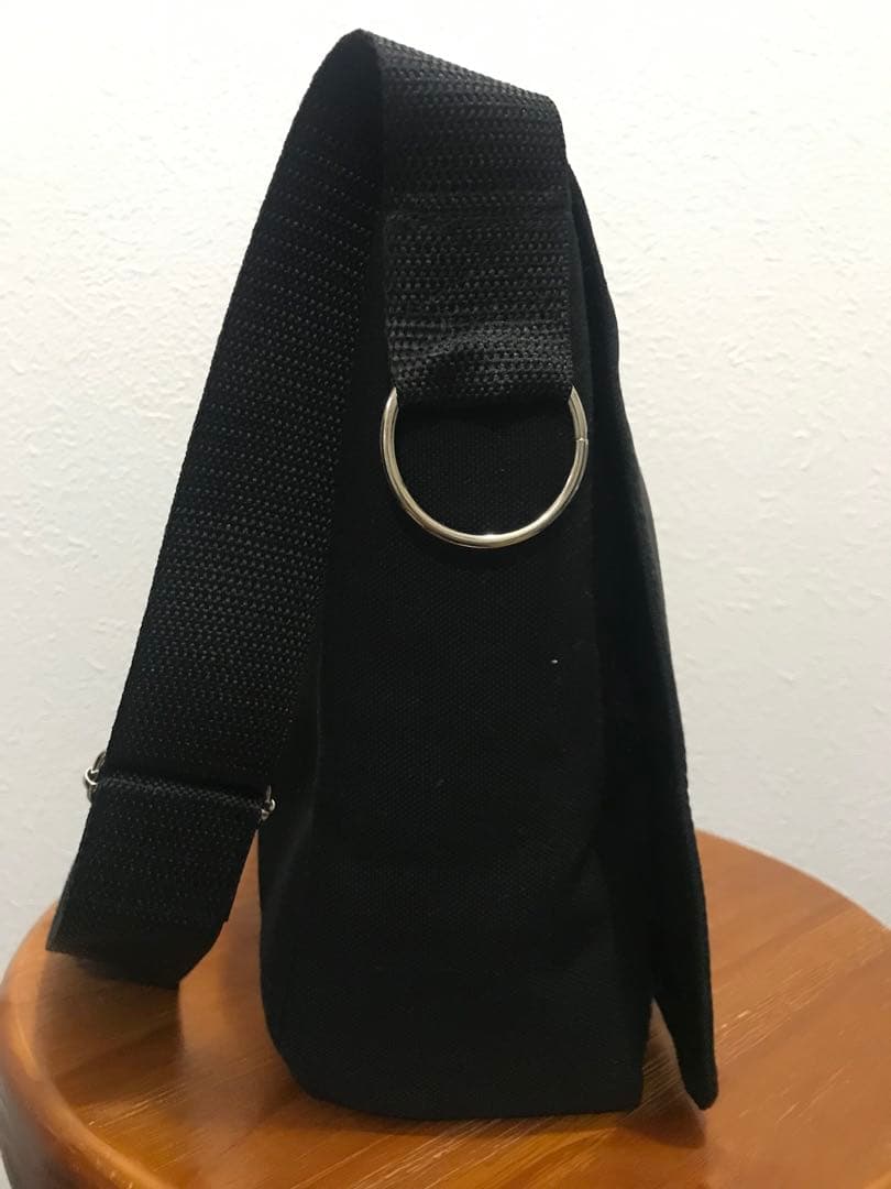 GlyPhS original music音符柄 フラップ メッセンジャーバッグ