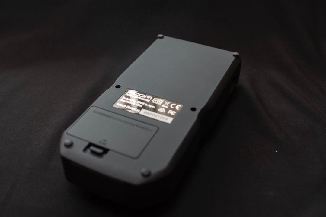 ZOOM U-24 オーディオミキサー