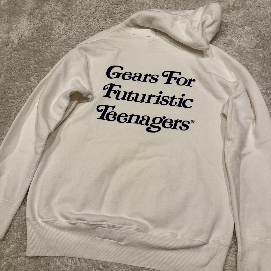 ヒューマンメイド　ガールズドントクライ　パーカー　プルオーバー　サイズXL