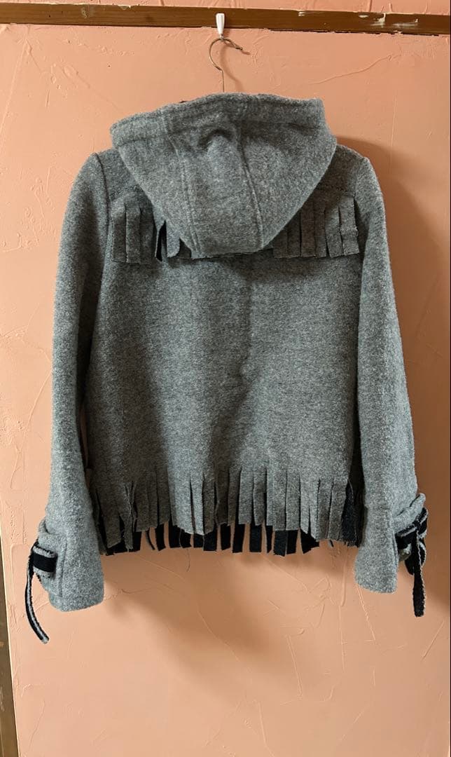 マヌーシユ　グレー フリンジ ウール混紡 ダッフルコートリボン