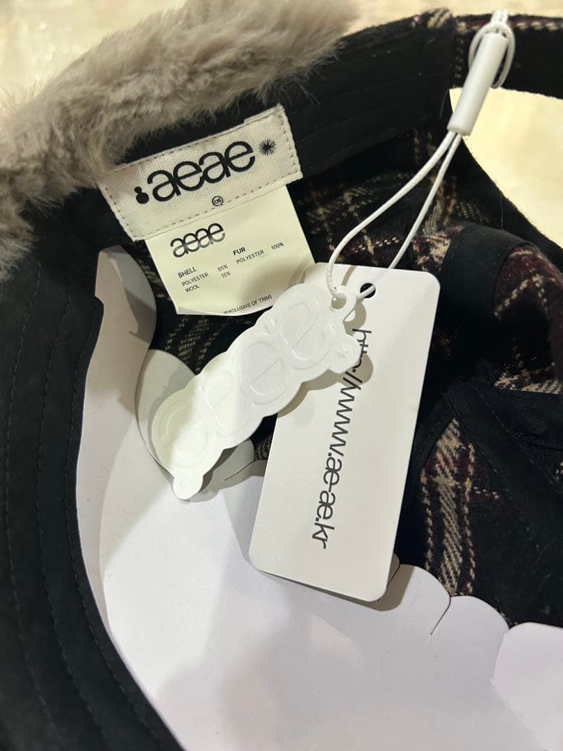 帽子 aeaeの公式サイトより購入しました。