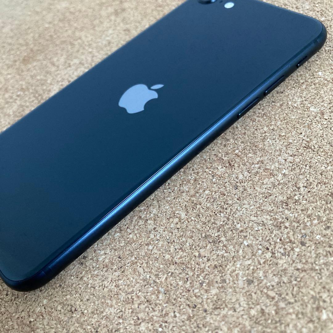 4019【早い者勝ち】美品☆電池良好☆iPhoneSE2 64GB SIMフリー