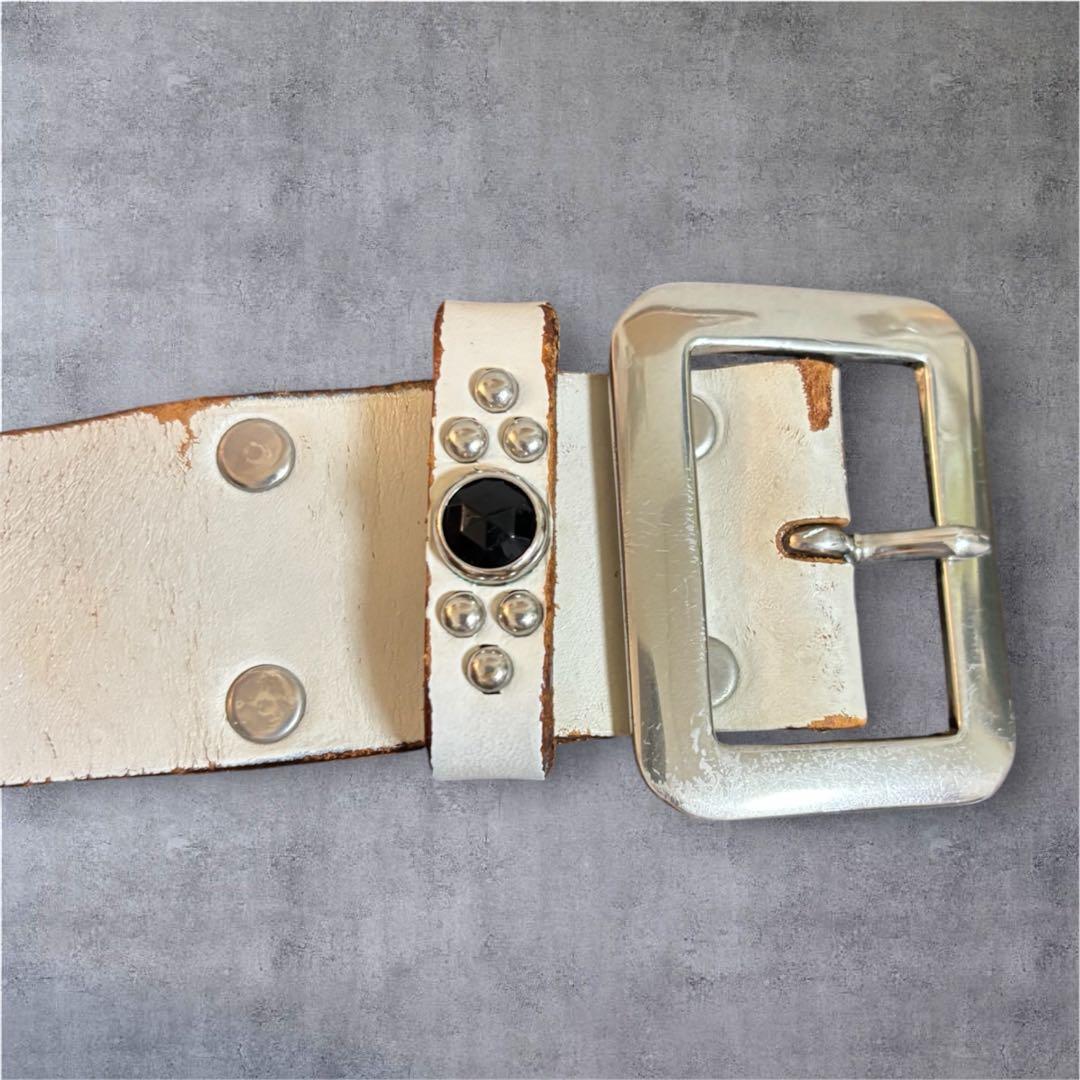 ウルフズヘッドスタッズベルト