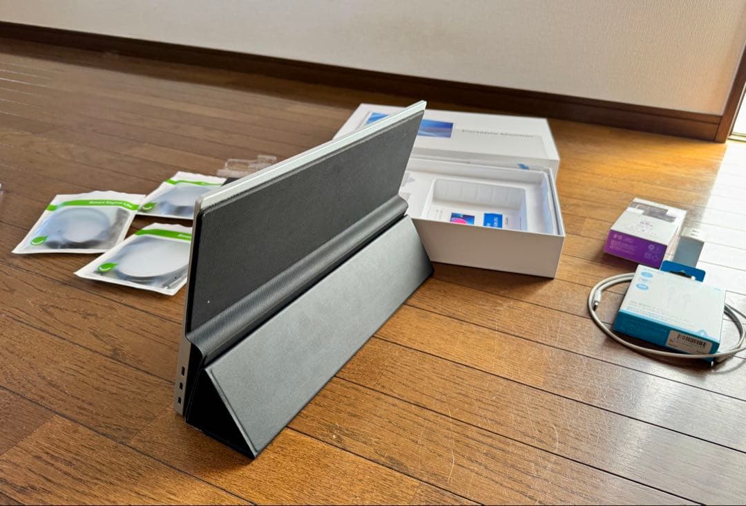4kモバイルモニター & CIO65w電源 & ANKERケーブル