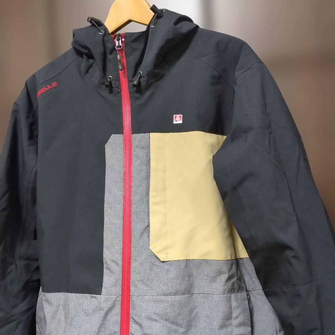 きれいです　STREULE　シュトロイレ　スノーボードウェア