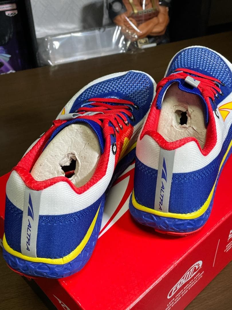 新品　ALTRA アルトラ　エスカランテレーサーコロラドUS7　25～25.5