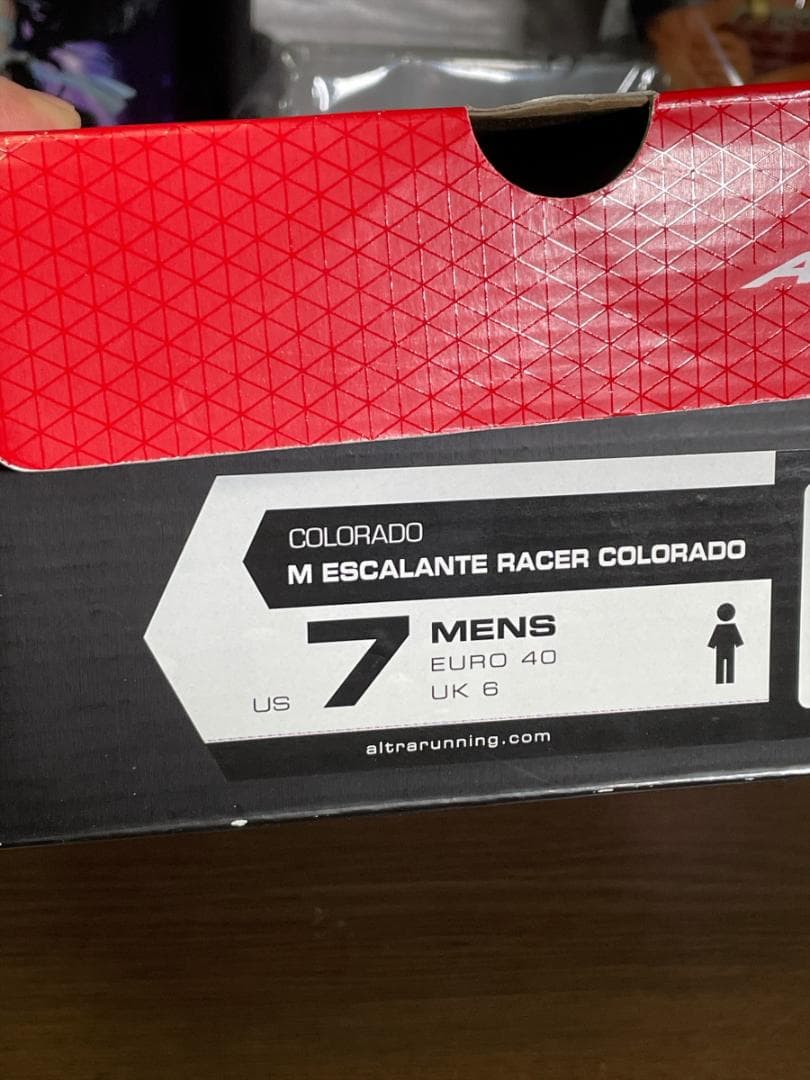 新品　ALTRA アルトラ　エスカランテレーサーコロラドUS7　25～25.5