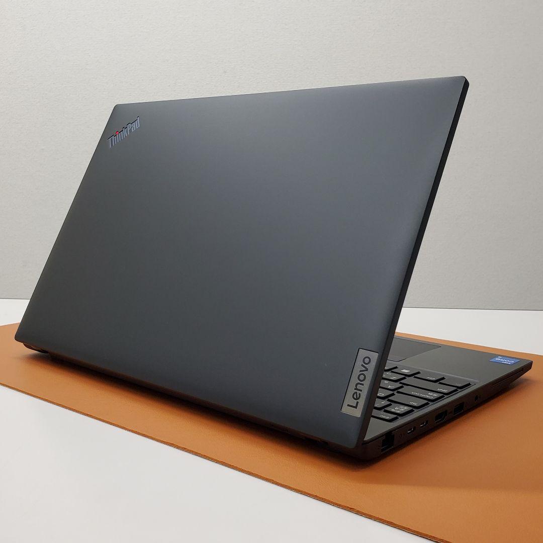 【商品番号1964】ThinkPad　15.6型ノートパソコン　2022年製