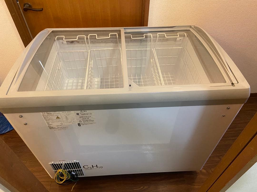 冷凍ショーケース　JCMCS-180L 186L LED照明付き