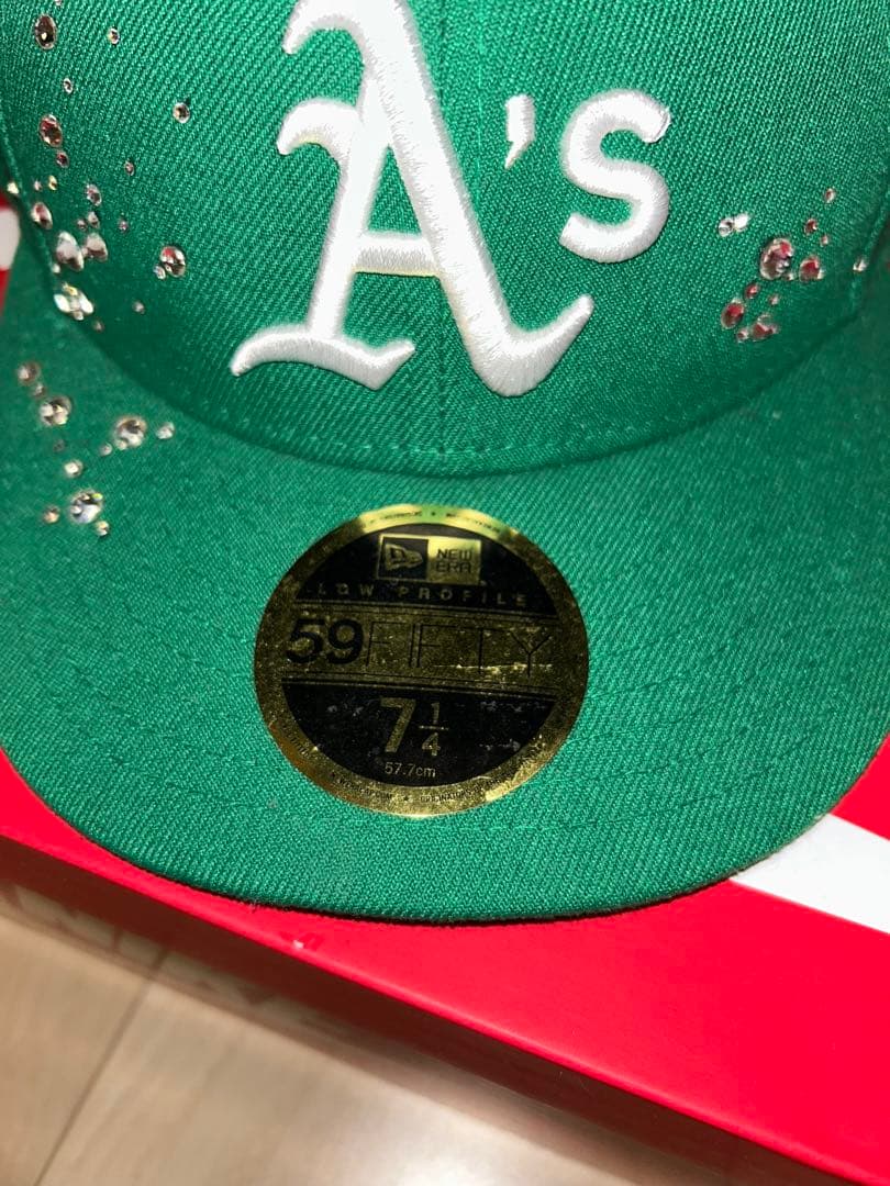 浜崎あゆみ　着用　NEWERA キャップ　スワロフスキー