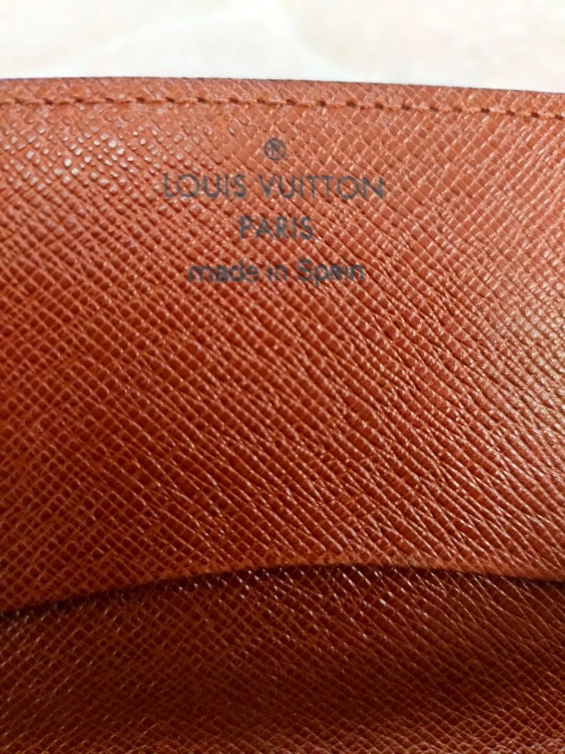 ᒪOᑌIՏ ᐯᑌITTOᑎ ルイヴィトン モノグラム 名刺入れ