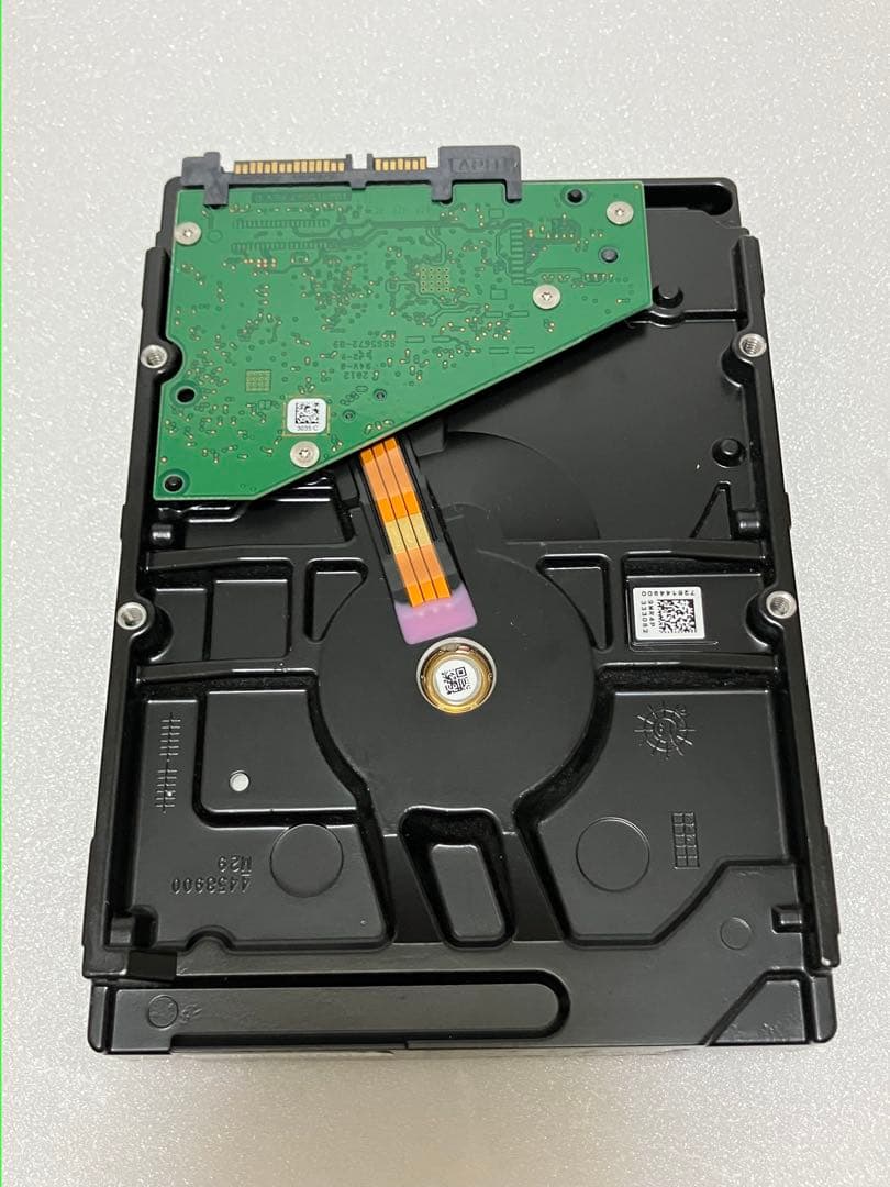 内蔵型ハードディスクドライブ SEAGATE HDD 8TB 01