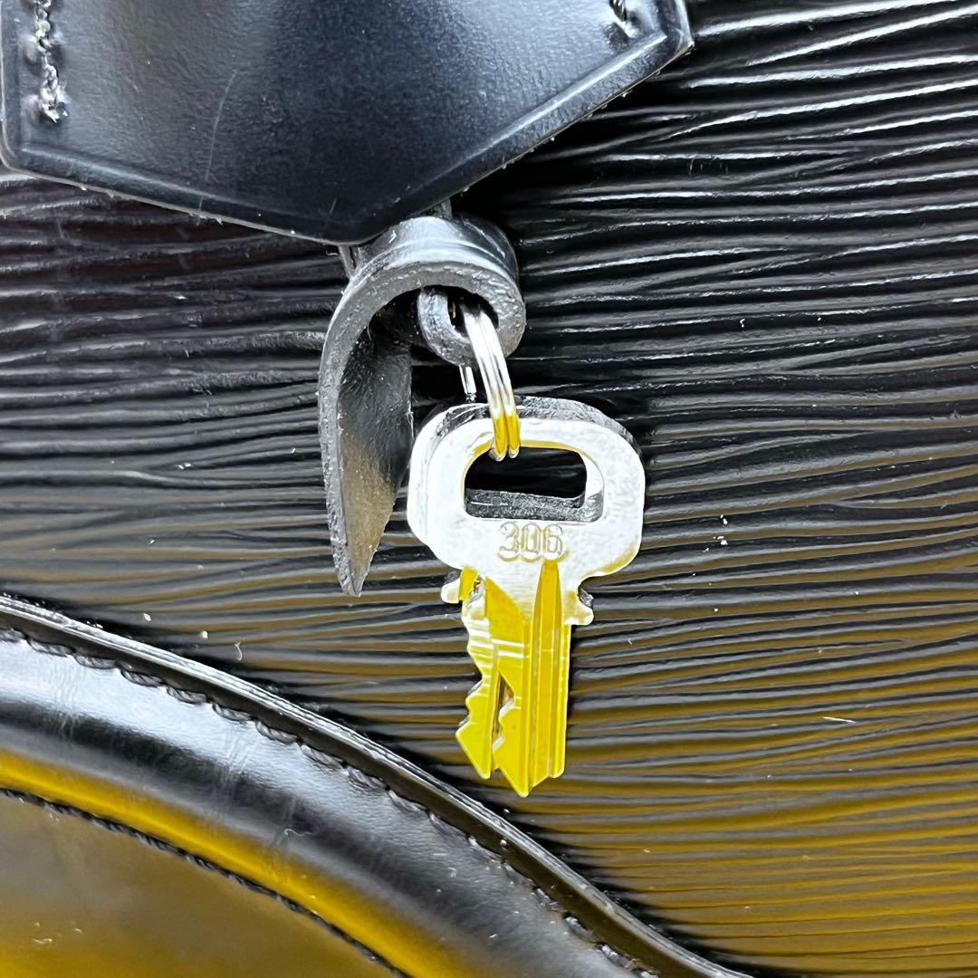 ルイヴィトン エピ ボーリング モンテーニュPM ハンドバッグ　黒