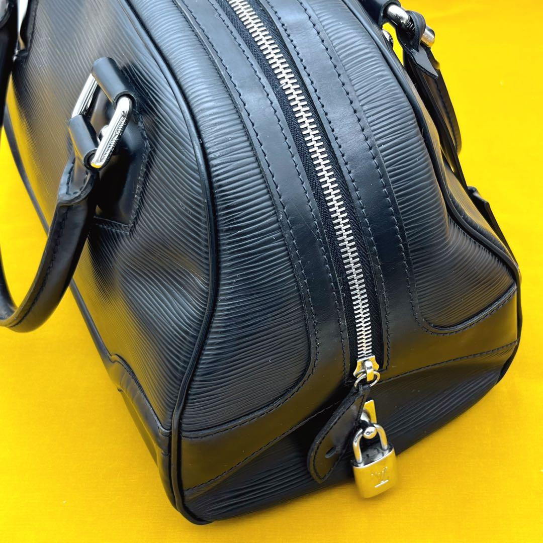 ルイヴィトン エピ ボーリング モンテーニュPM ハンドバッグ　黒