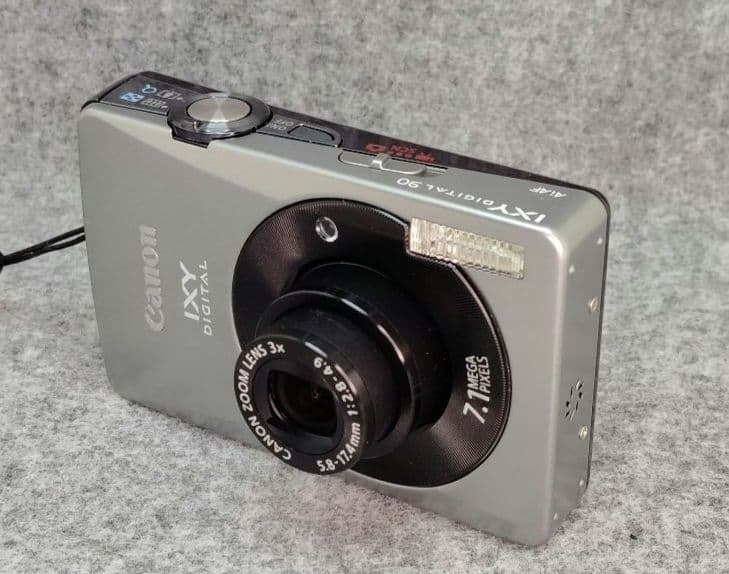 Canon IXY Digital ９０　　ＣＣＤモデル