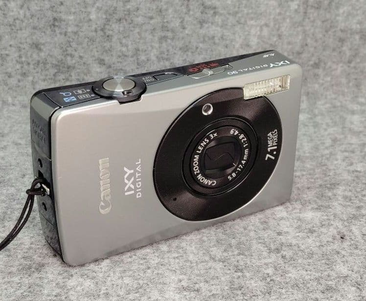 Canon IXY Digital ９０　　ＣＣＤモデル