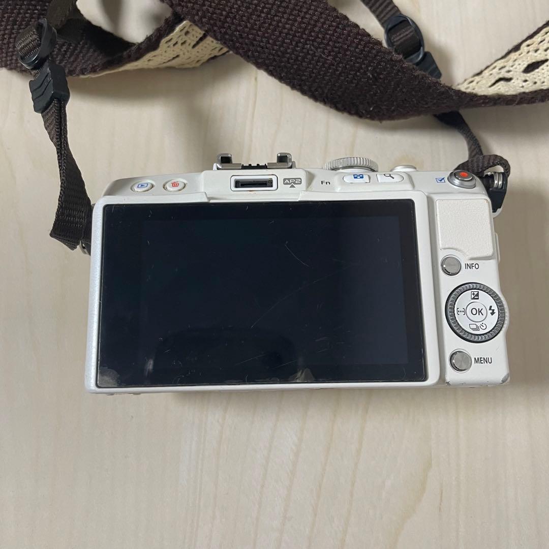 Olympus E-PL6 ミラーレス一眼 本体+レンズ