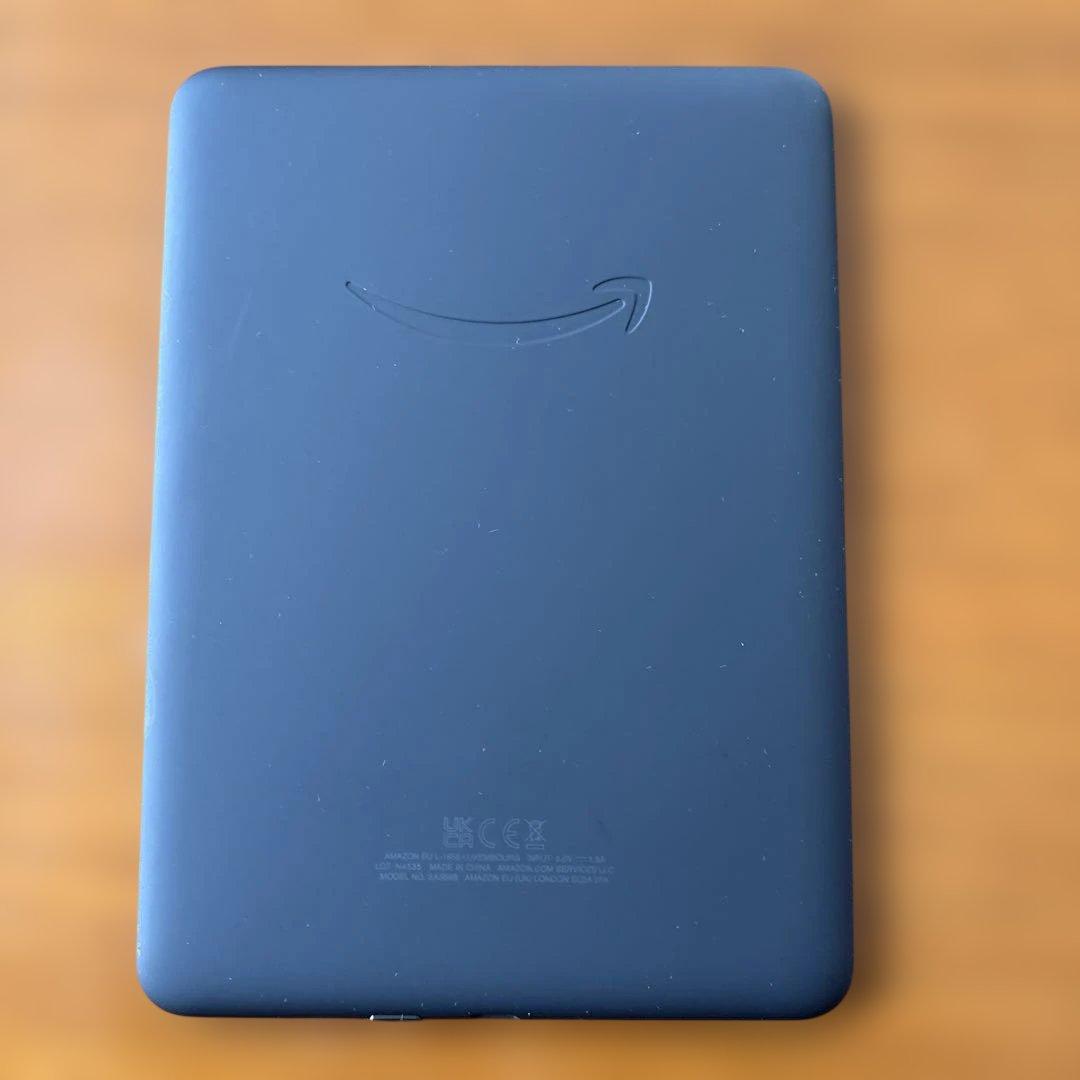 美品 Kindle Paperwhite 第12世代 16GB 純正カバー付き