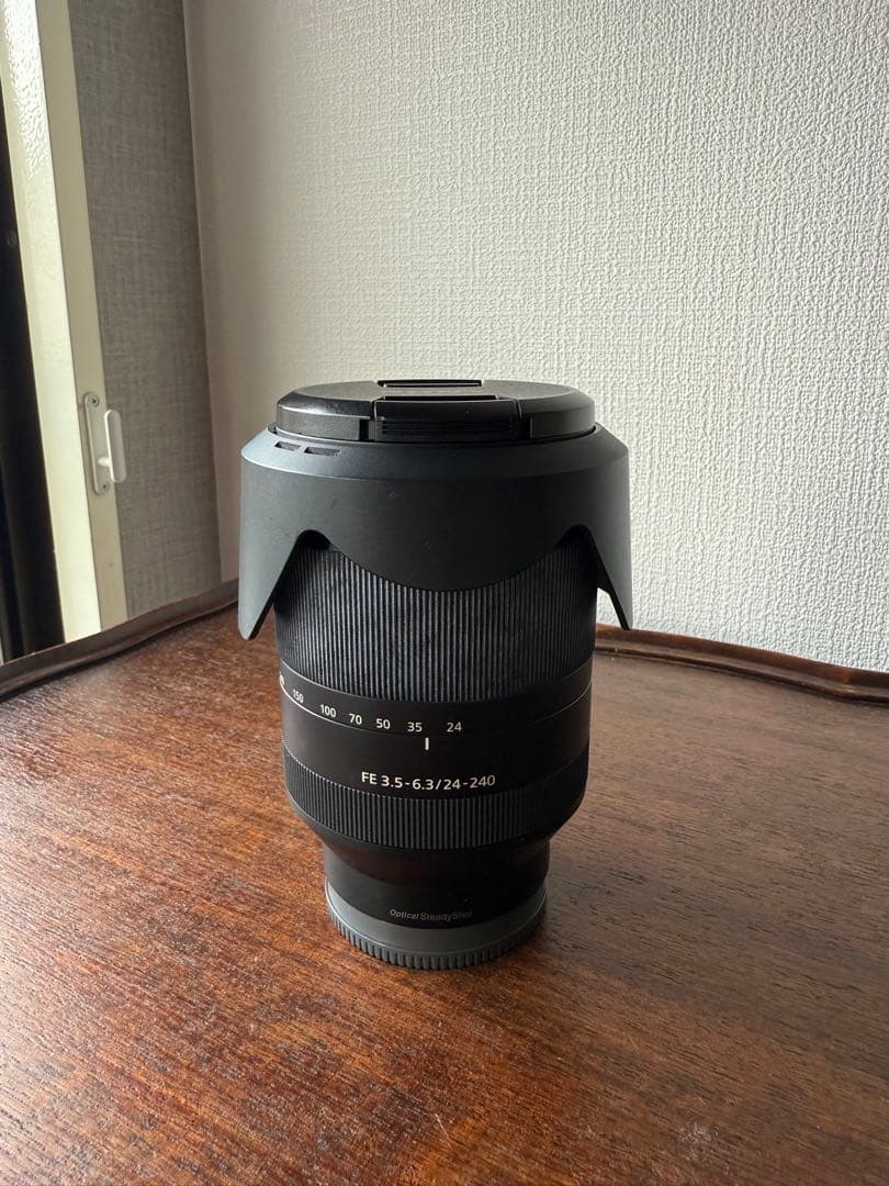 SONY FE 24-240mm F3.5-6.3 OSS ズームレンズ