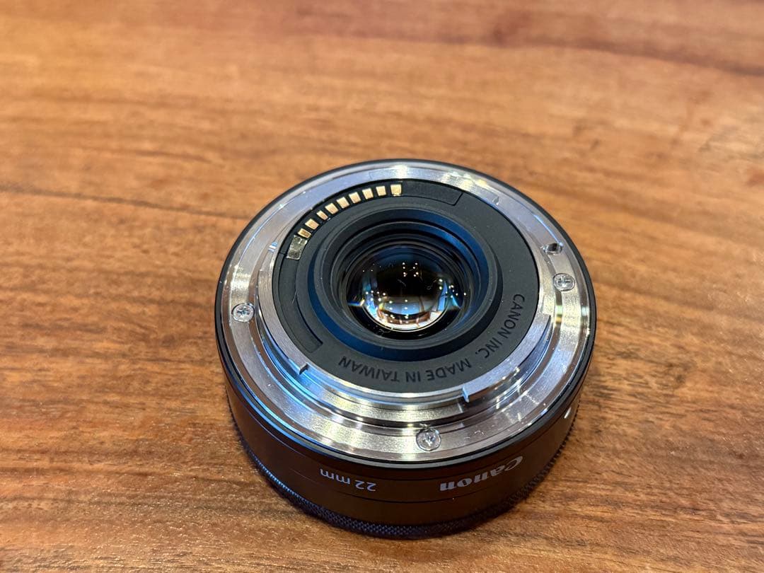 CANON EOS kiss M EF-M 22mm F2 STM キヤノン