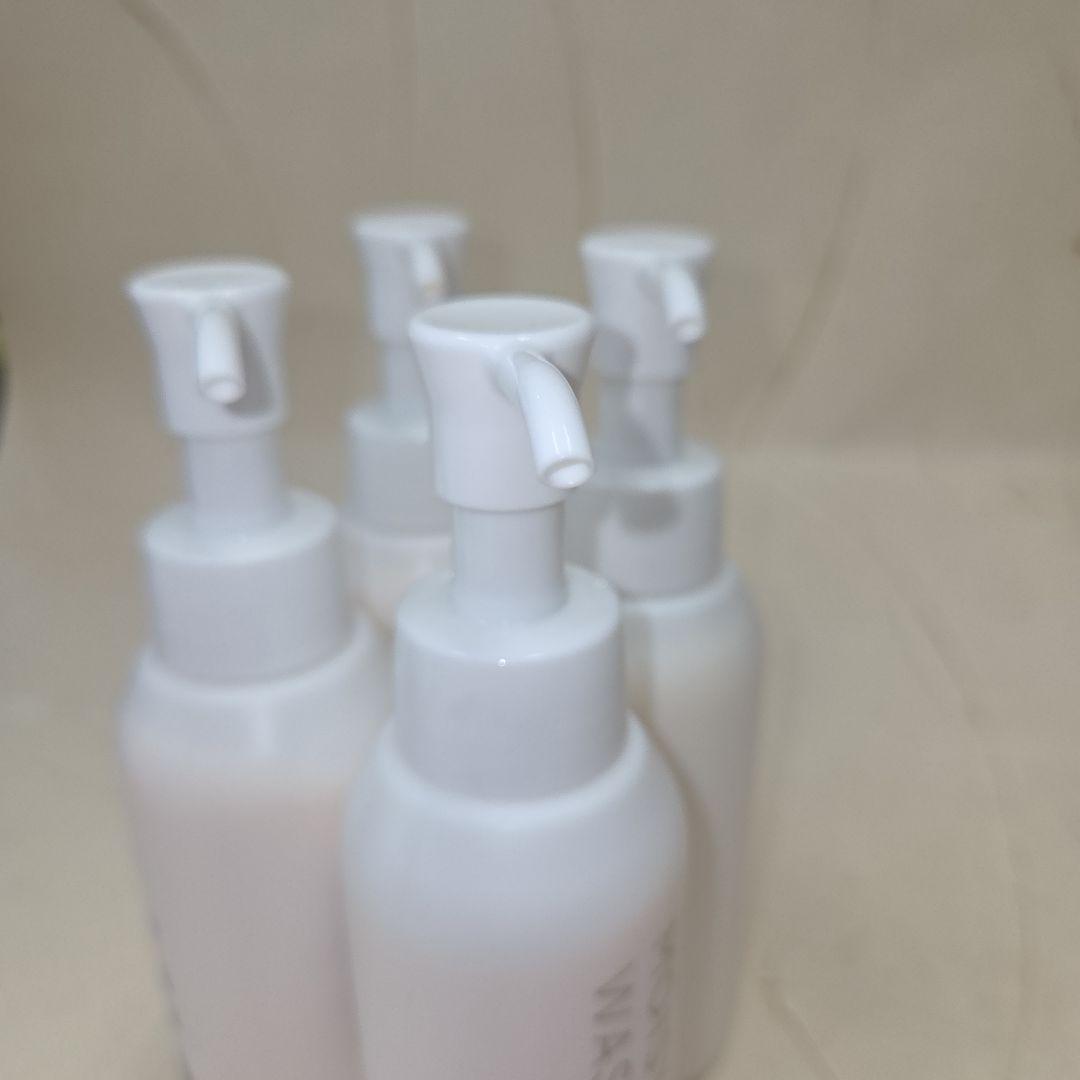 t*a様 MANARA MOIST WASH GEL 120mL 4本セット