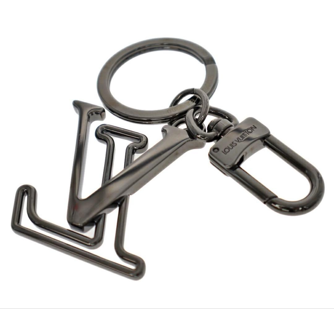 限定値下げ【新品未使用】正規品 LOUIS VUITTON ロゴ入りキーホルダー
