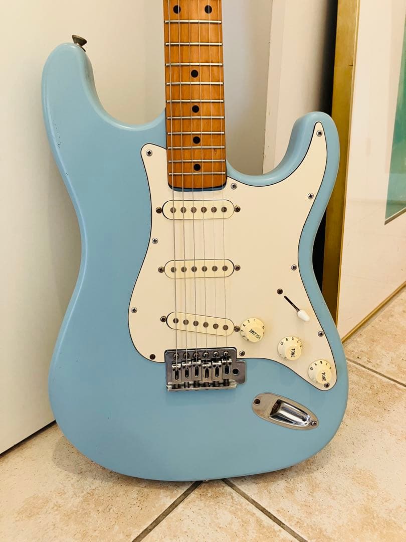 【お年玉セール！出品再開記念値引き！】超かわいい！サーフブルーのコンボストラト！