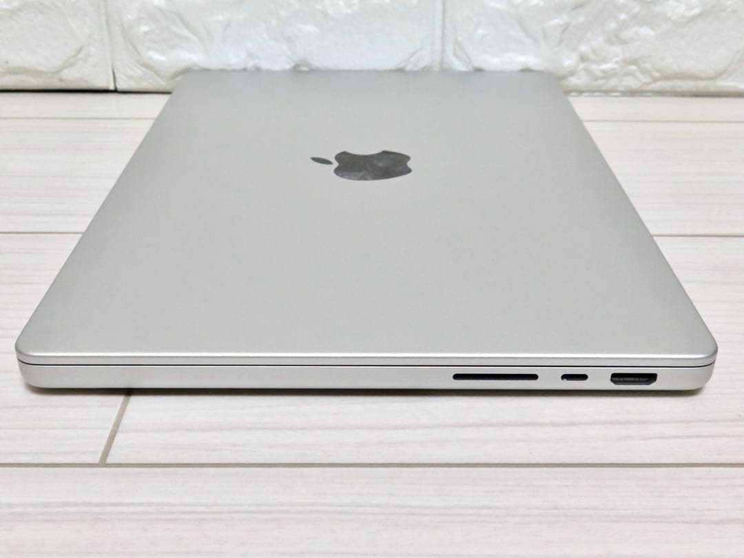 M1Pro MacBookPro 14インチ　美品！充電6回