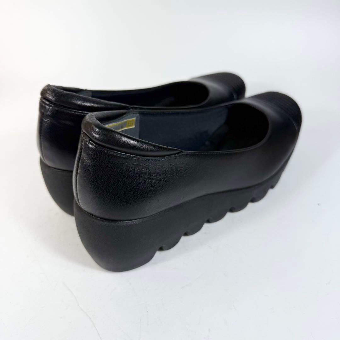 【未使用級】ヒルズアベニュー　パンプス（22）ラメ　ウェーブソール　黒　レザー