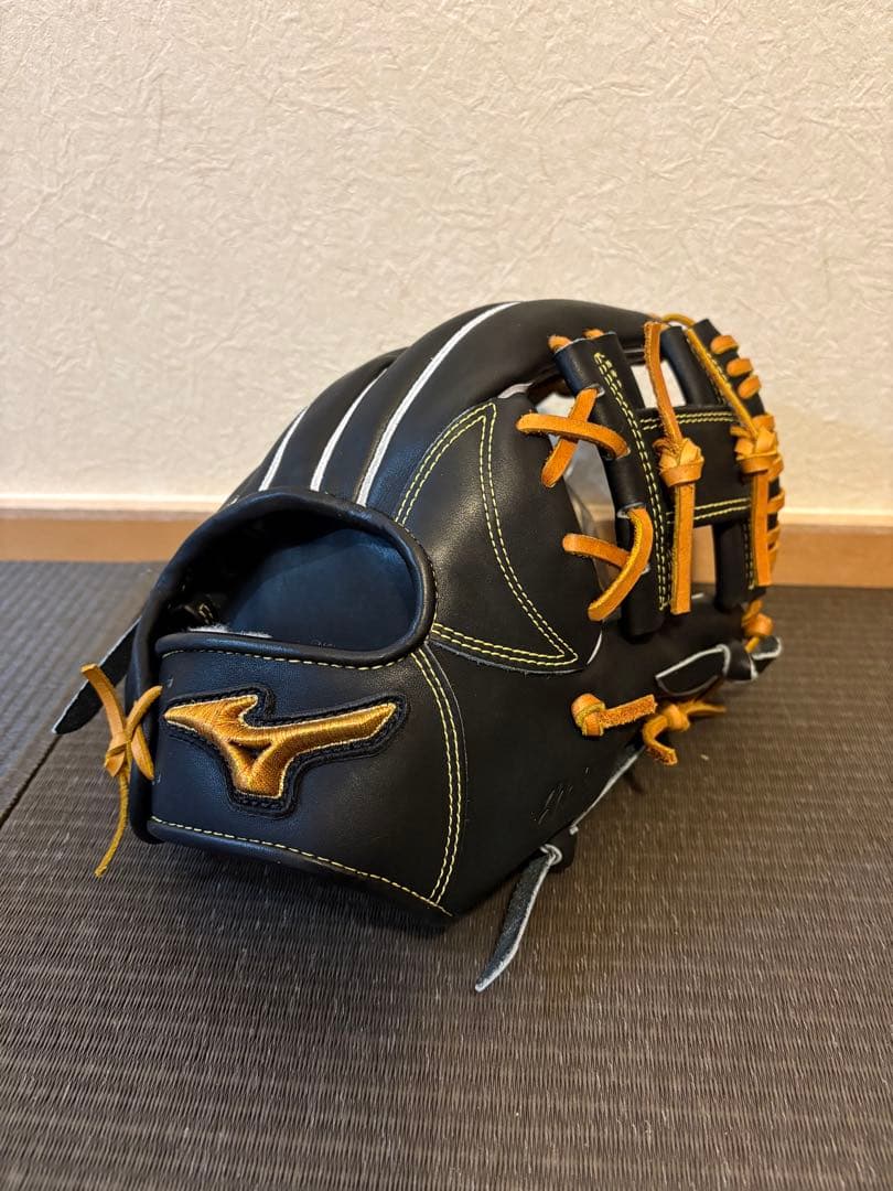 m*d様 ミズノプロ　クラシック　軟式　内野手　グラブ　新品未使用