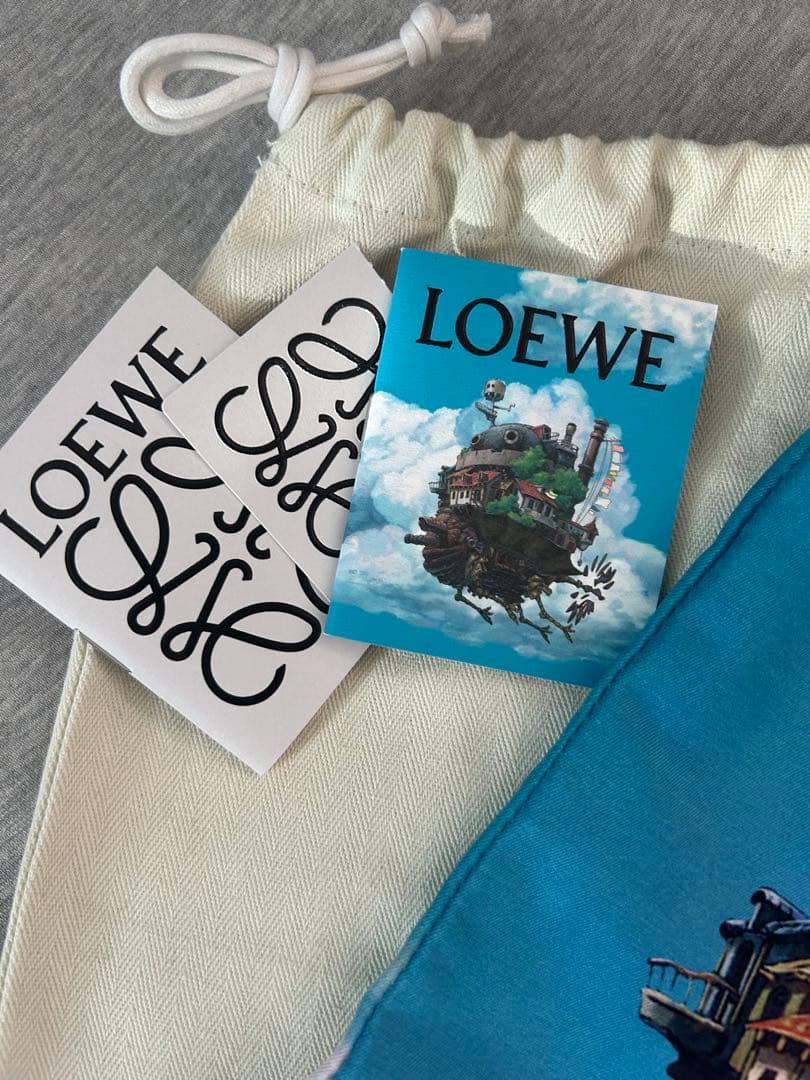 LOEWE ×ハウルの動く城 ドローストリングポーチ