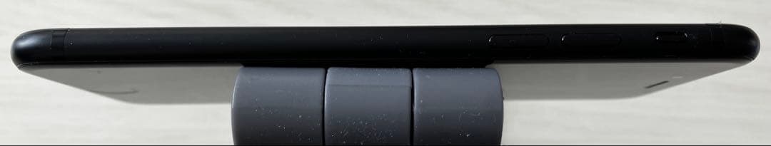 【整備品】iPhone7 128GB ブラック docomo SIMロックあり