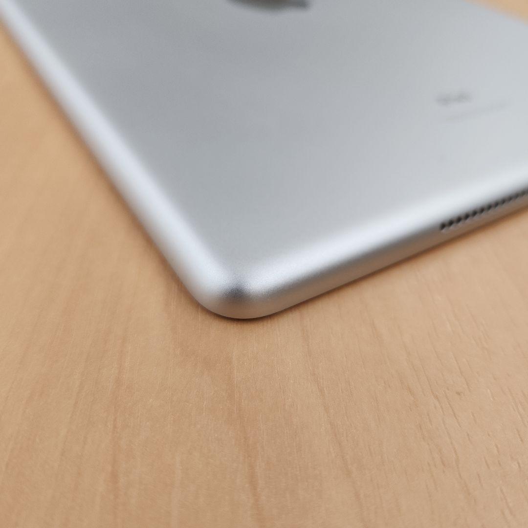 Apple iPad (第9世代) 10.2インチ 64GB WiFiモデル