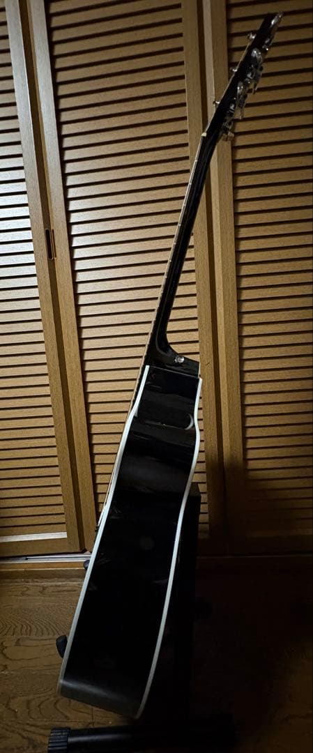 大幅追い値下げ！！『美品』Taylor 214ce DLX BLK　エレアコ