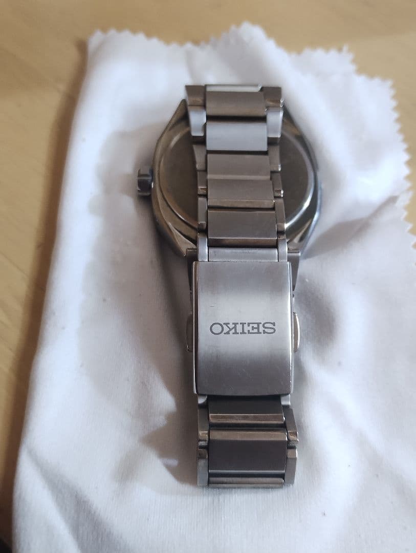SEIKOアストロン腕時計