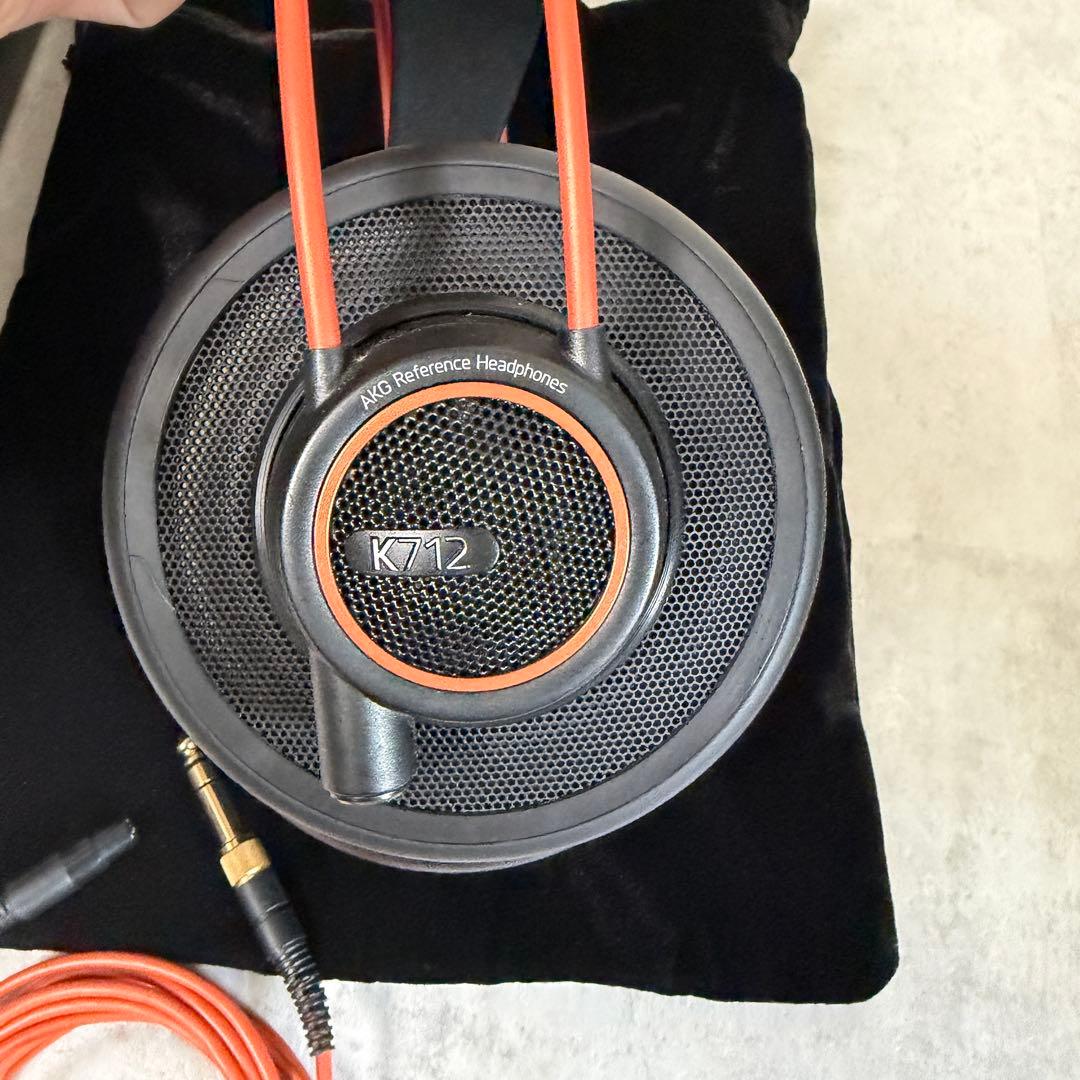 AKG K712 PRO ヘッドフォン