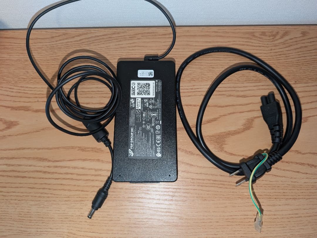 Intel NUC NUC10i7FNH Core i7 ミニPC