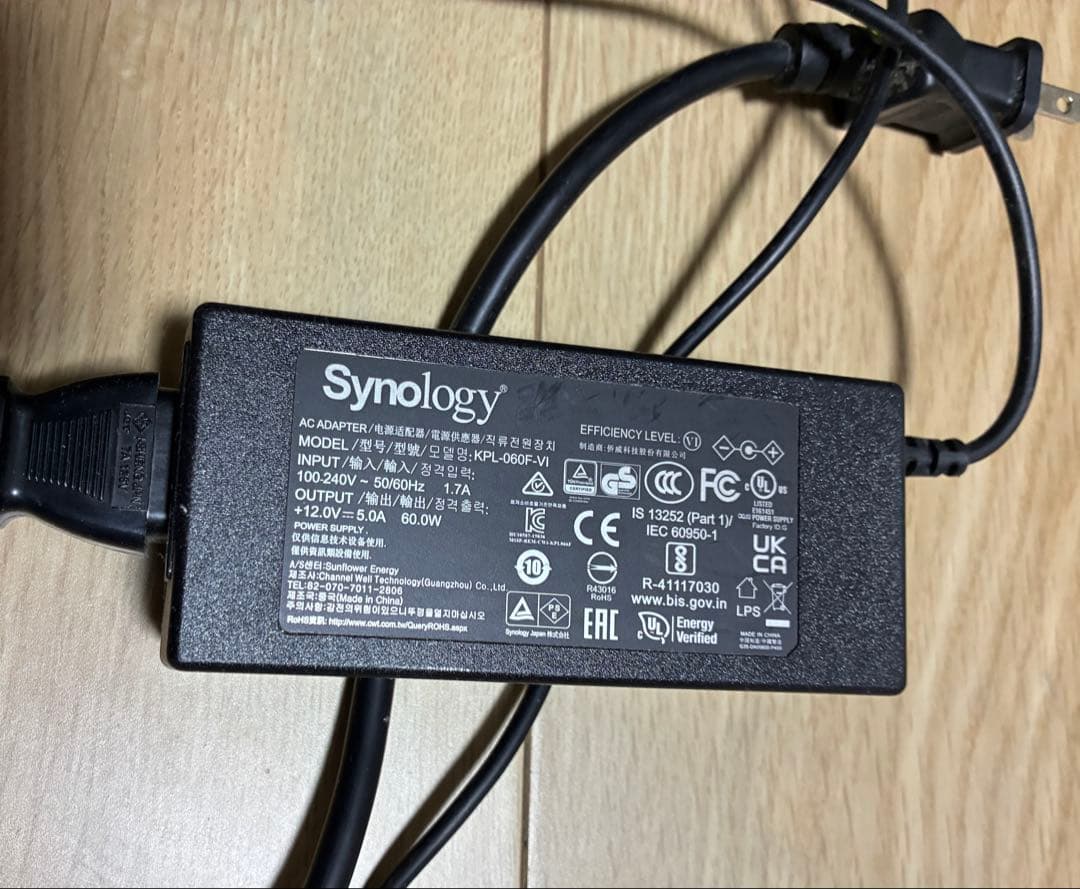 【動作良好】Synology DS220+ NAS オマケ　SSD 2個