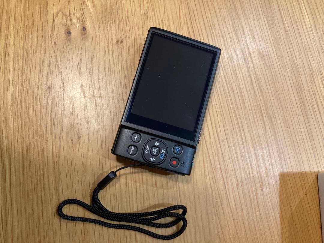 専用［１度のみ使用］Canon IXY 650 コンパクトデジタルカメラ