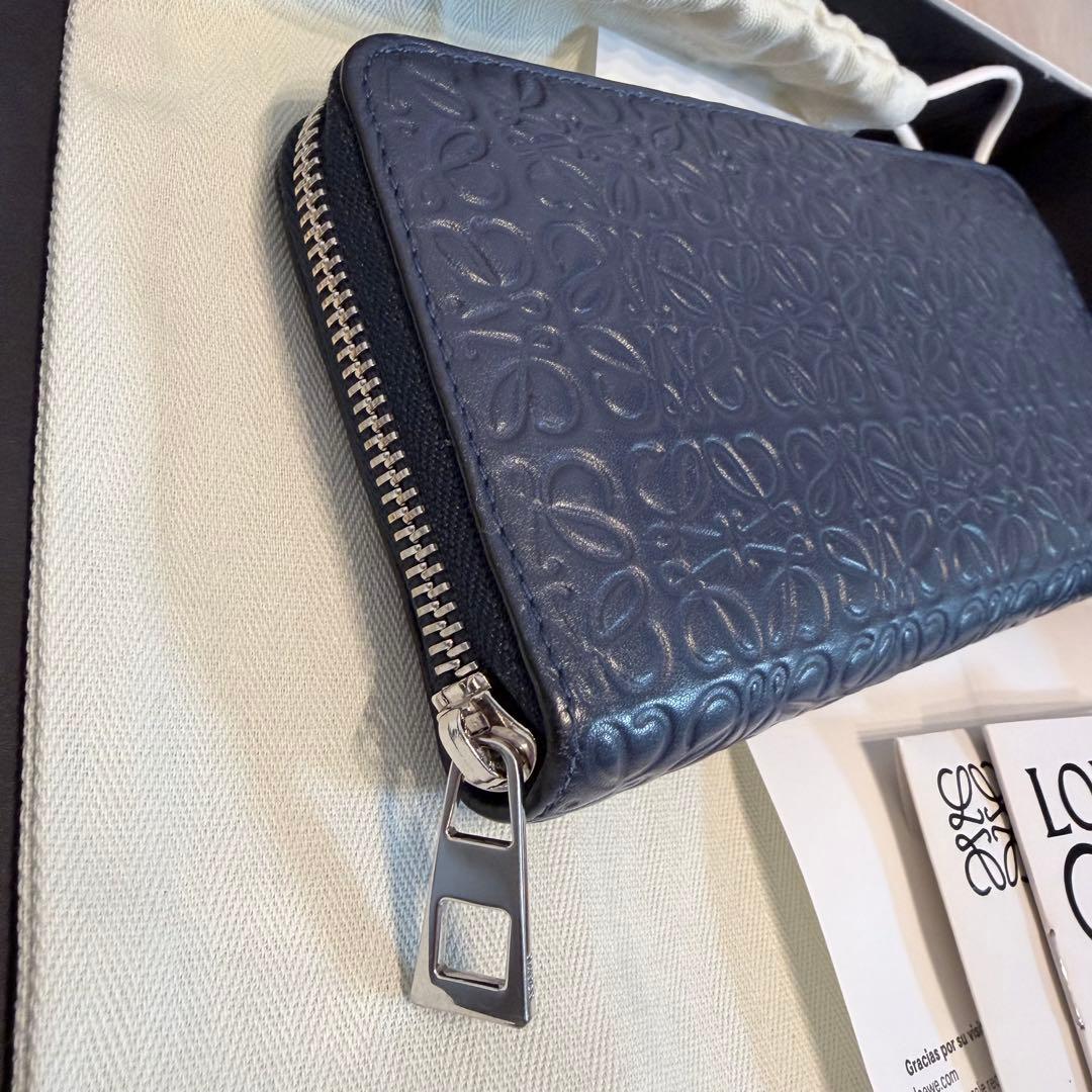 LOEWE長財布