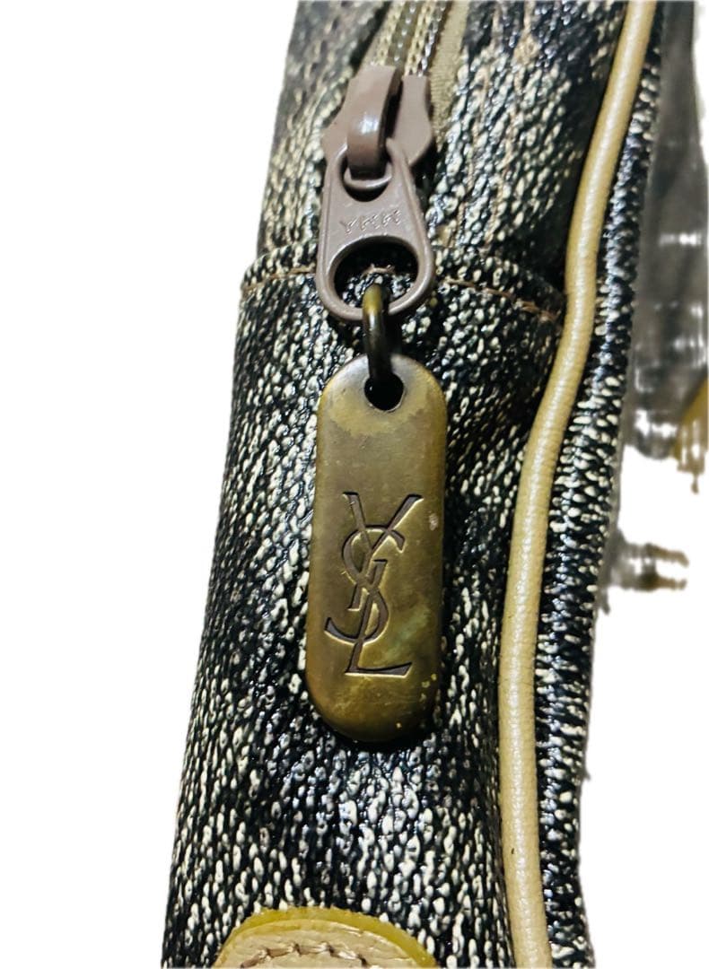 イヴサンローラン ボストンバッグ クラッチバッグ　旅行バッグ 大容量 ジラフ柄